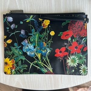 Alice + Olivia Meadows Floral Pouch, never been worn!